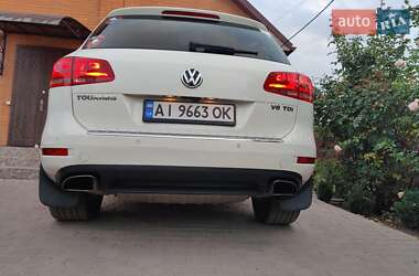 Внедорожник / Кроссовер Volkswagen Touareg 2010 в Фастове