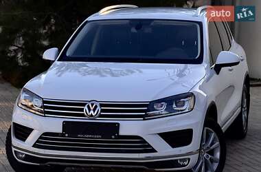 Внедорожник / Кроссовер Volkswagen Touareg 2015 в Одессе