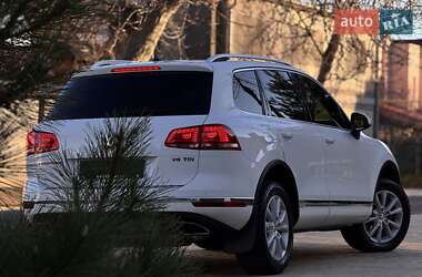 Внедорожник / Кроссовер Volkswagen Touareg 2015 в Одессе