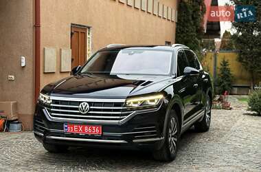 Позашляховик / Кросовер Volkswagen Touareg 2019 в Мукачевому