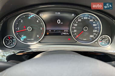 Внедорожник / Кроссовер Volkswagen Touareg 2011 в 