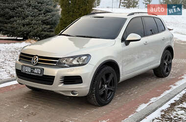 Позашляховик / Кросовер Volkswagen Touareg 2010 в Червоному Донці