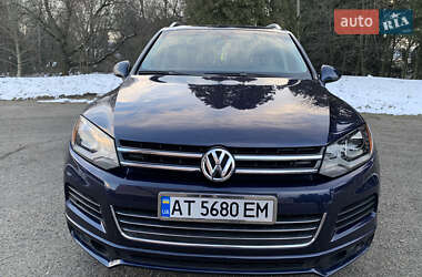 Внедорожник / Кроссовер Volkswagen Touareg 2012 в Бурштыне