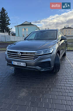 Позашляховик / Кросовер Volkswagen Touareg 2020 в Миронівці