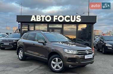 Внедорожник / Кроссовер Volkswagen Touareg 2013 в Киеве