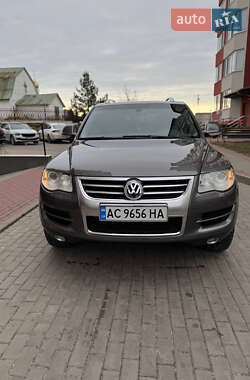 Внедорожник / Кроссовер Volkswagen Touareg 2009 в Вараше