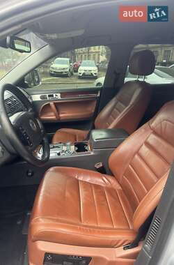 Внедорожник / Кроссовер Volkswagen Touareg 2007 в 