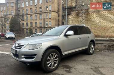 Внедорожник / Кроссовер Volkswagen Touareg 2007 в 