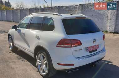 Позашляховик / Кросовер Volkswagen Touareg 2014 в Дубні