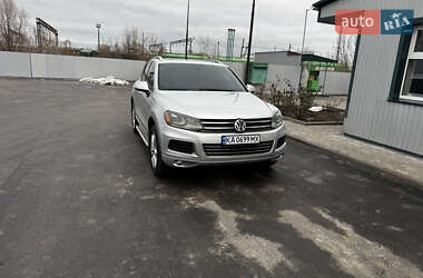 Позашляховик / Кросовер Volkswagen Touareg 2011 в Бахмачі