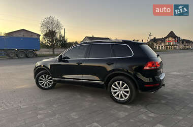 Внедорожник / Кроссовер Volkswagen Touareg 2011 в Радехове