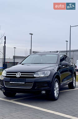 Позашляховик / Кросовер Volkswagen Touareg 2013 в Мукачевому