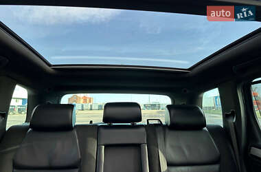 Внедорожник / Кроссовер Volkswagen Touareg 2011 в 