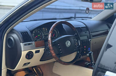 Внедорожник / Кроссовер Volkswagen Touareg 2006 в Хмельницком