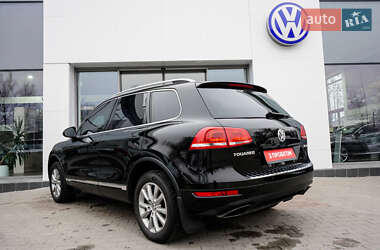 Позашляховик / Кросовер Volkswagen Touareg 2014 в Житомирі