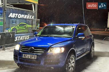 Позашляховик / Кросовер Volkswagen Touareg 2005 в Рівному