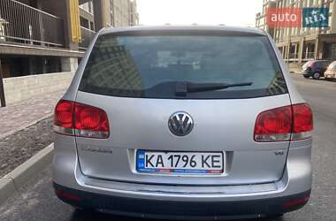 Позашляховик / Кросовер Volkswagen Touareg 2006 в Києві