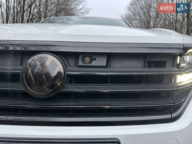 Внедорожник / Кроссовер Volkswagen Touareg 2019 в Белой Церкви