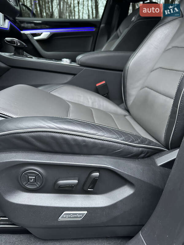 Внедорожник / Кроссовер Volkswagen Touareg 2019 в Белой Церкви