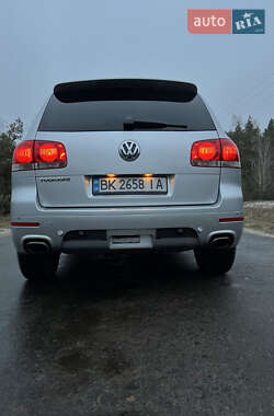 Внедорожник / Кроссовер Volkswagen Touareg 2006 в Ратным