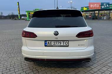 Позашляховик / Кросовер Volkswagen Touareg 2022 в Дніпрі