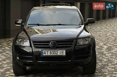 Позашляховик / Кросовер Volkswagen Touareg 2004 в Івано-Франківську