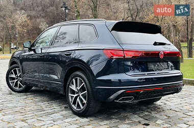 Внедорожник / Кроссовер Volkswagen Touareg 2024 в Киеве