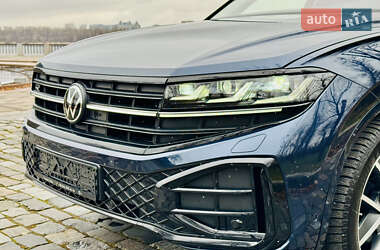 Внедорожник / Кроссовер Volkswagen Touareg 2024 в Киеве