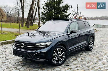 Внедорожник / Кроссовер Volkswagen Touareg 2024 в Киеве