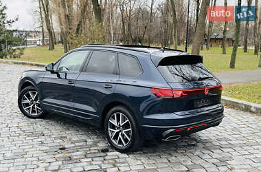 Внедорожник / Кроссовер Volkswagen Touareg 2024 в Киеве