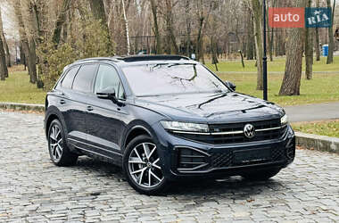 Внедорожник / Кроссовер Volkswagen Touareg 2024 в Киеве