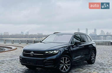 Внедорожник / Кроссовер Volkswagen Touareg 2024 в Киеве