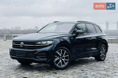 Внедорожник / Кроссовер Volkswagen Touareg 2024 в Киеве