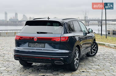 Внедорожник / Кроссовер Volkswagen Touareg 2024 в Киеве