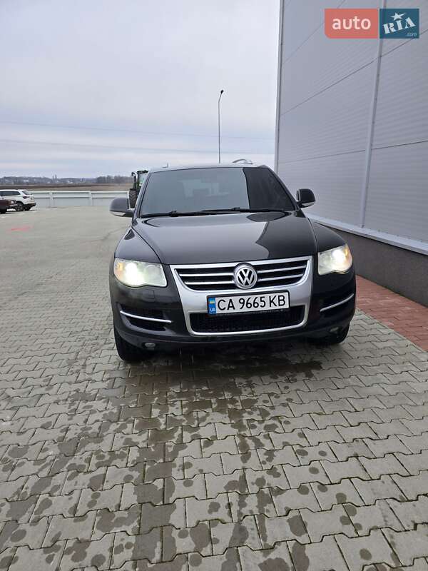 Позашляховик / Кросовер Volkswagen Touareg 2008 в Умані