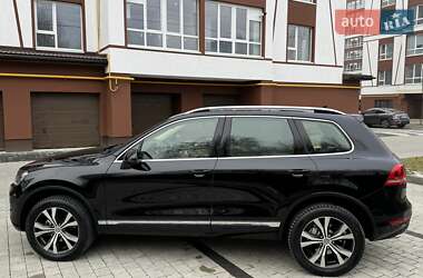 Внедорожник / Кроссовер Volkswagen Touareg 2014 в Ивано-Франковске