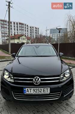 Внедорожник / Кроссовер Volkswagen Touareg 2014 в Ивано-Франковске