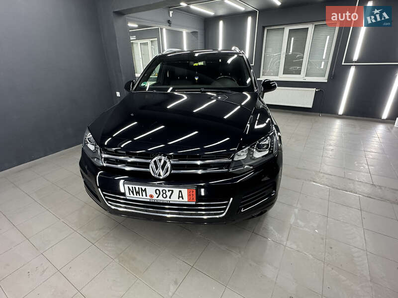 Позашляховик / Кросовер Volkswagen Touareg 2014 в Коломиї
