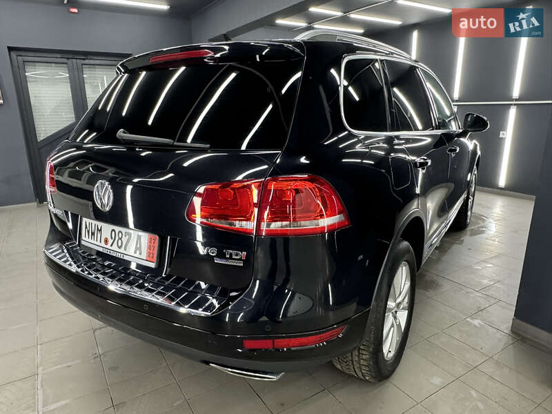 Позашляховик / Кросовер Volkswagen Touareg 2014 в Коломиї