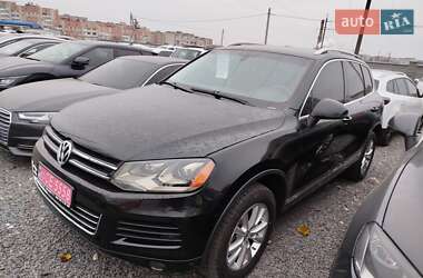 Внедорожник / Кроссовер Volkswagen Touareg 2014 в 