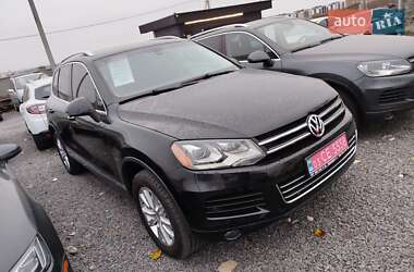 Внедорожник / Кроссовер Volkswagen Touareg 2014 в 