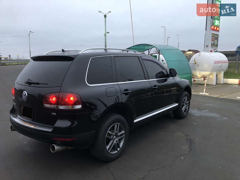 Позашляховик / Кросовер Volkswagen Touareg 2007 в Сумах