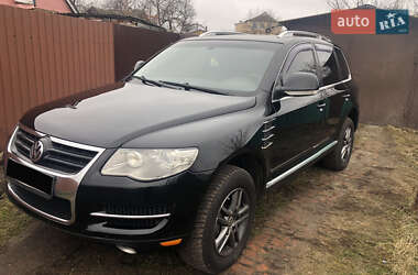 Внедорожник / Кроссовер Volkswagen Touareg 2007 в 