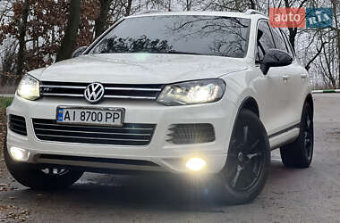 Позашляховик / Кросовер Volkswagen Touareg 2011 в Гайсину