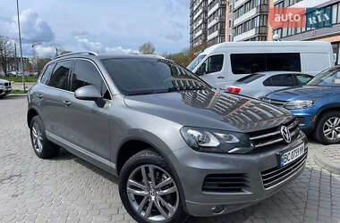 Позашляховик / Кросовер Volkswagen Touareg 2014 в Львові