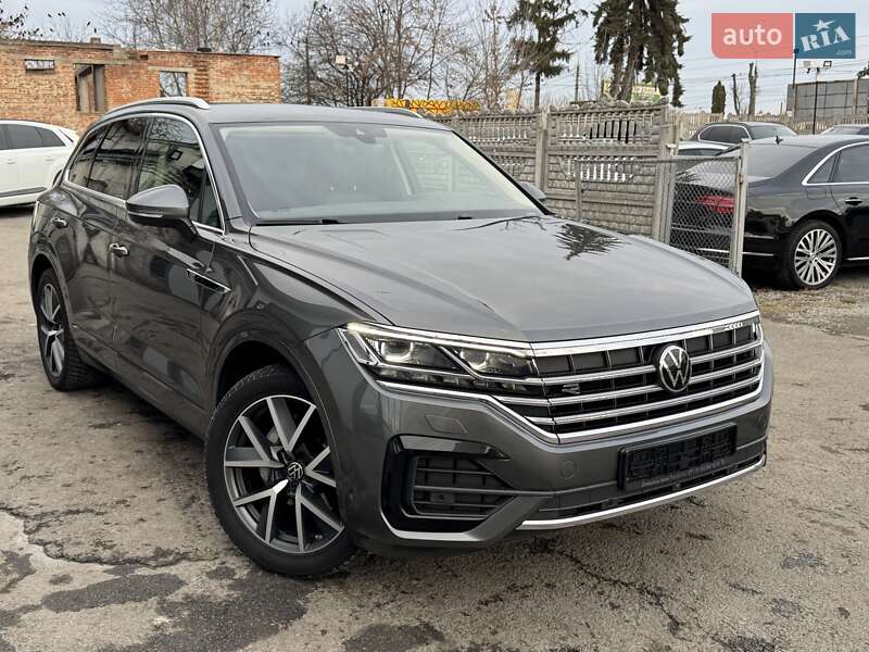 Внедорожник / Кроссовер Volkswagen Touareg 2022 в Тернополе