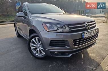 Позашляховик / Кросовер Volkswagen Touareg 2013 в Крюківщині