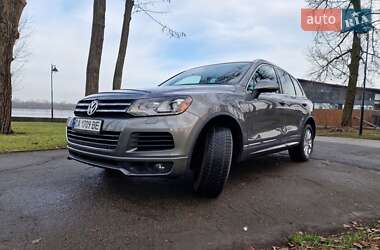 Позашляховик / Кросовер Volkswagen Touareg 2013 в Крюківщині