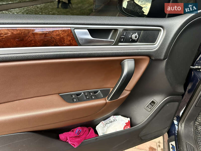 Внедорожник / Кроссовер Volkswagen Touareg 2014 в Киеве фото 11 Внедорожник / Кроссовер Volkswagen Touareg 2014 в Киеве