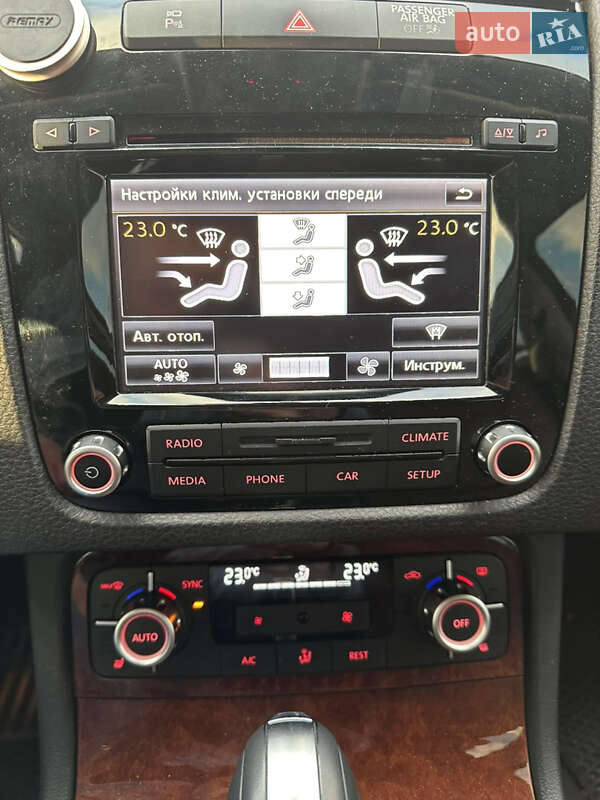 Внедорожник / Кроссовер Volkswagen Touareg 2014 в Киеве фото 19 Внедорожник / Кроссовер Volkswagen Touareg 2014 в Киеве